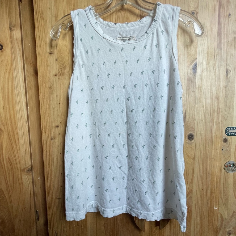 CURRENT/ELLIOTT Muscle Tee Pistachio Green Cute Cactus Distressed White Tank XS